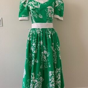 Elegant Green Floral Dress